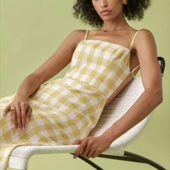 leo lin rosario floral appliqud tweed mini dress Rosario Appliqu Floral Bustier Mini Dress